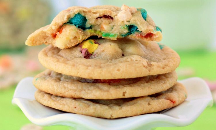 White-Chocolate-Lucky-Charms-Cookies