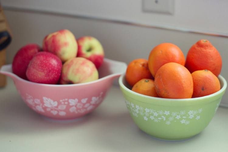 fruit in pyrex bowls