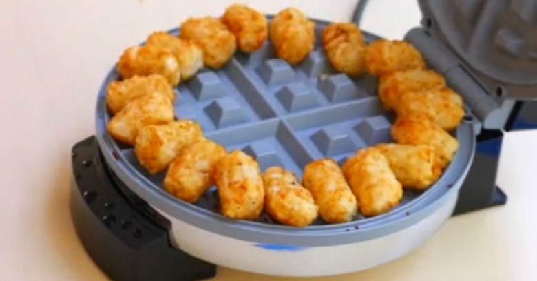 How to Make an Epic Tater Tot Grilled Cheese | TIpHero