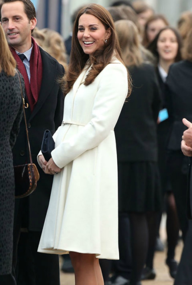 25 of Kate Middleton's Best Maternity Looks | Tiphero